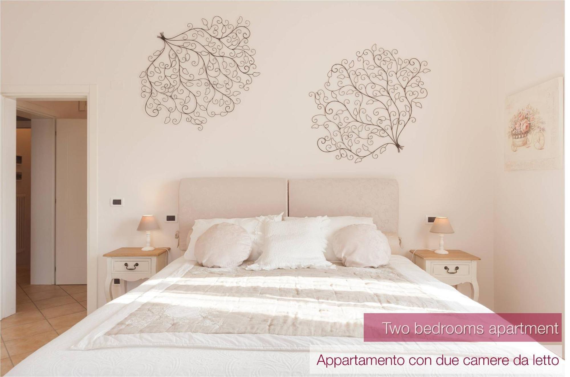 Nina Guest House Longare Rom bilde