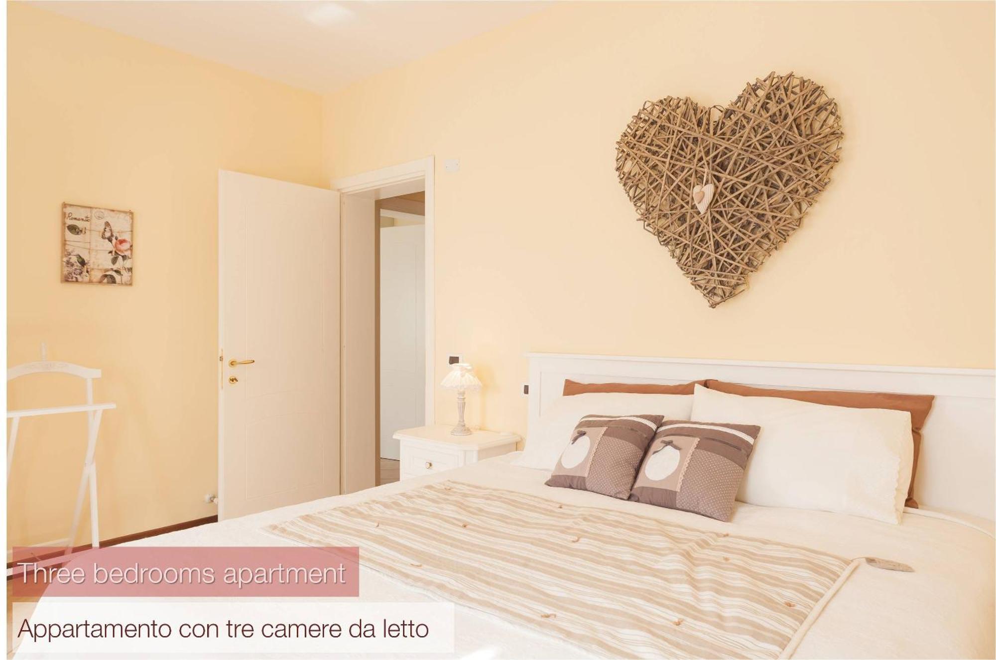 Nina Guest House Longare Rom bilde
